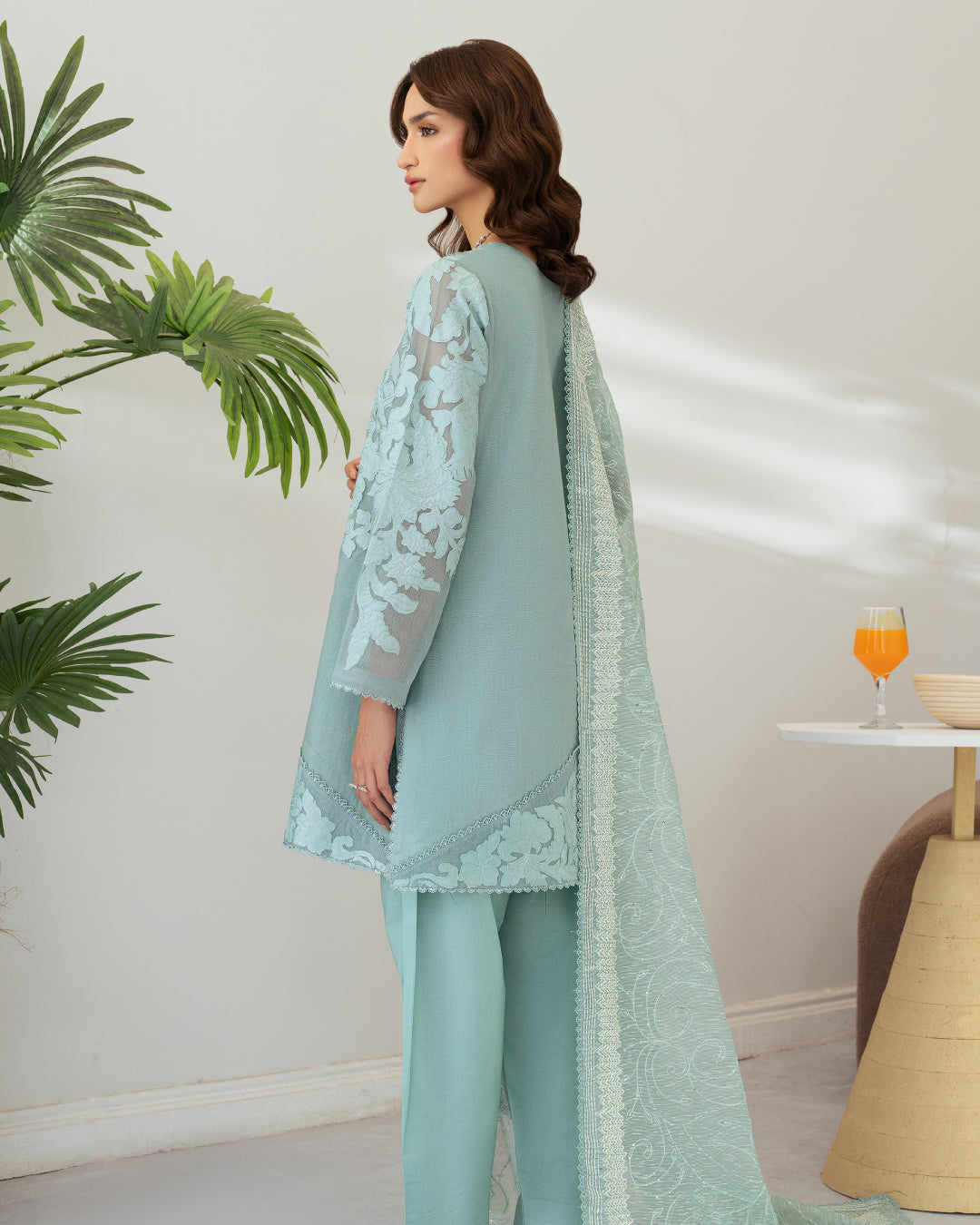 Sera Lawn by Mahnur – SP-03 – Sky Blue | Luxury Embroidered Suit