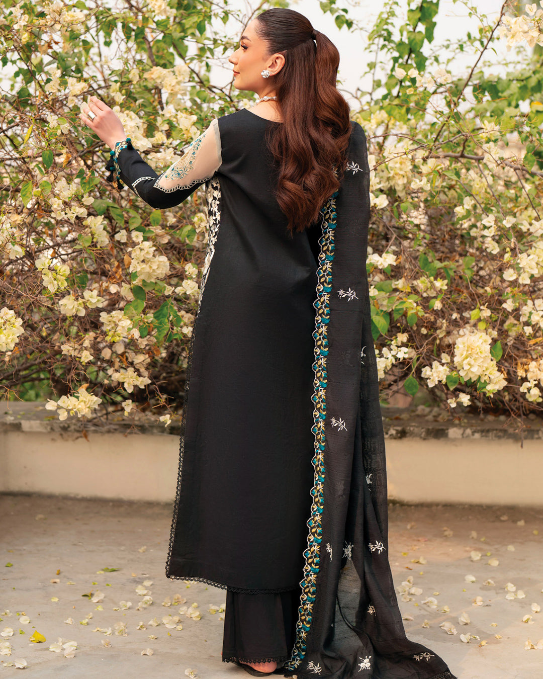 Angan Lawn – Fully Embroidered – Black T-02
