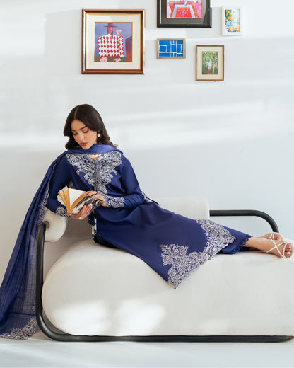 Sera Lawn by Mahnur – SP-01 – Blue | Luxury Embroidered Suit