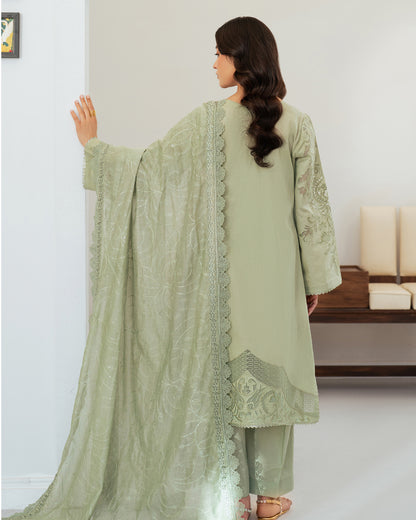 Sera Lawn by Mahnur – SP-08 – Light Parrot | Luxury Embroidered Suit