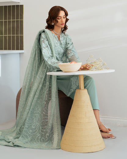 Sera Lawn by Mahnur – SP-03 – Sky Blue | Luxury Embroidered Suit