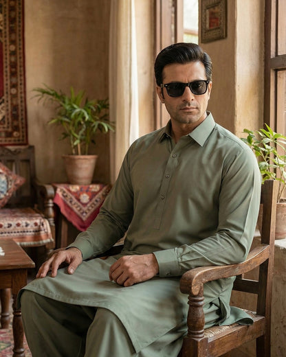 Trophy Suiting by Royals Loom