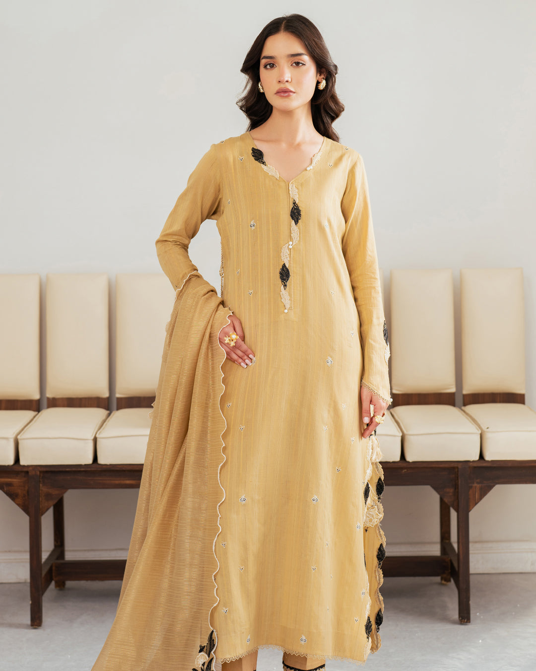 Sera Lawn by Mahnur – SP-04 – Creamish Yellow | Luxury Embroidered Suit